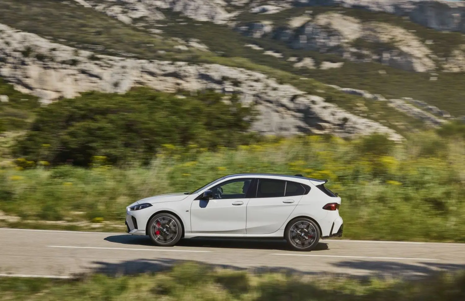 BMW 1 Серии Hatchback (F70)-5