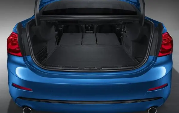 BMW 1 Серии Sedan (F52)-3