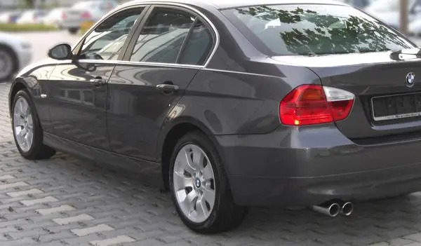 BMW 3 Серии Sedan (E90)-0