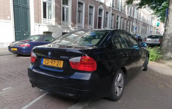 BMW 3 Серии Sedan (E90)-8