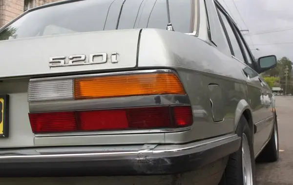 BMW 5 Серии (E28)-6