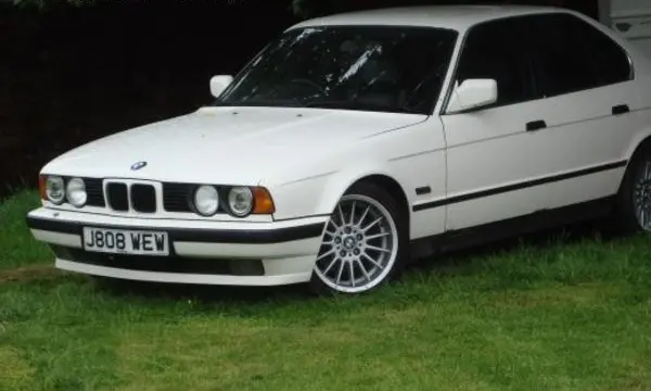 BMW 5 Серии (E34)