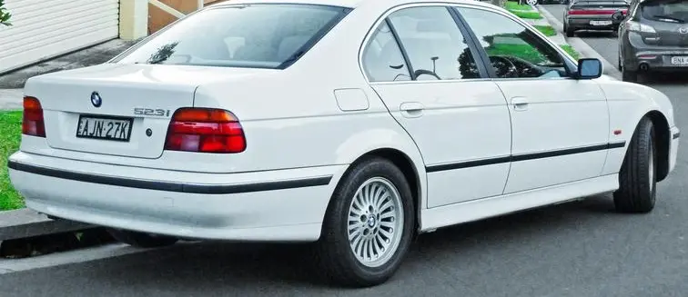 BMW 5 Серии (E39)-6