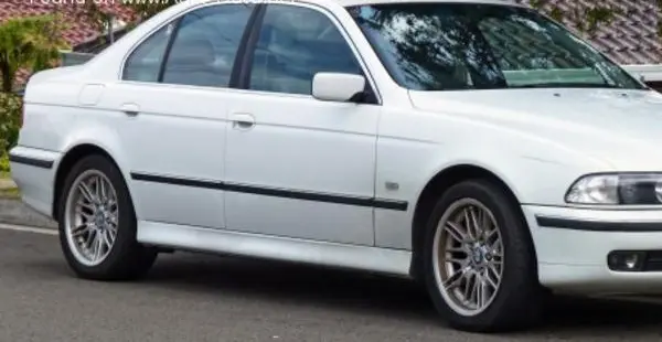 BMW 5 Серии (E39)