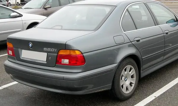 BMW 5 Серии (E39, Facelift 2000)-4