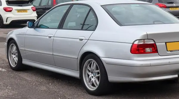 BMW 5 Серии (E39, Facelift 2000)-2