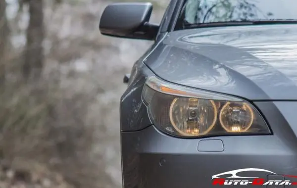 BMW 5 Серии (E60)-4