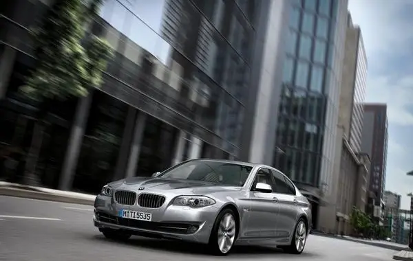 BMW 5 Серии Sedan (F10)-8
