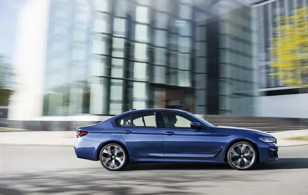 BMW 5 Серии Sedan (G30 LCI, facelift 2020)-1