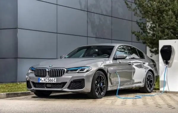BMW 5 Серии Sedan (G30 LCI, facelift 2020)
