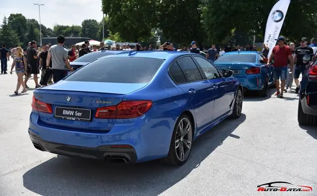 BMW 5 Серии Sedan (G30)-9