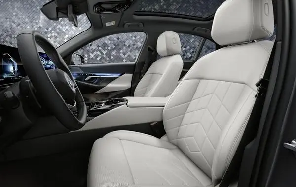 BMW 5 Серии Sedan (G60)-3