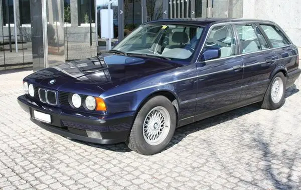 BMW 5 Серии Touring (E34)-8