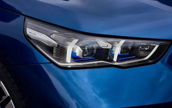 BMW 5 Серии Touring (G61)-10