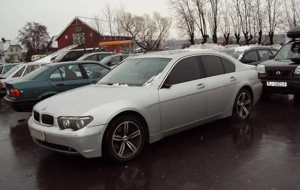 BMW 7 Серии (E65)-2