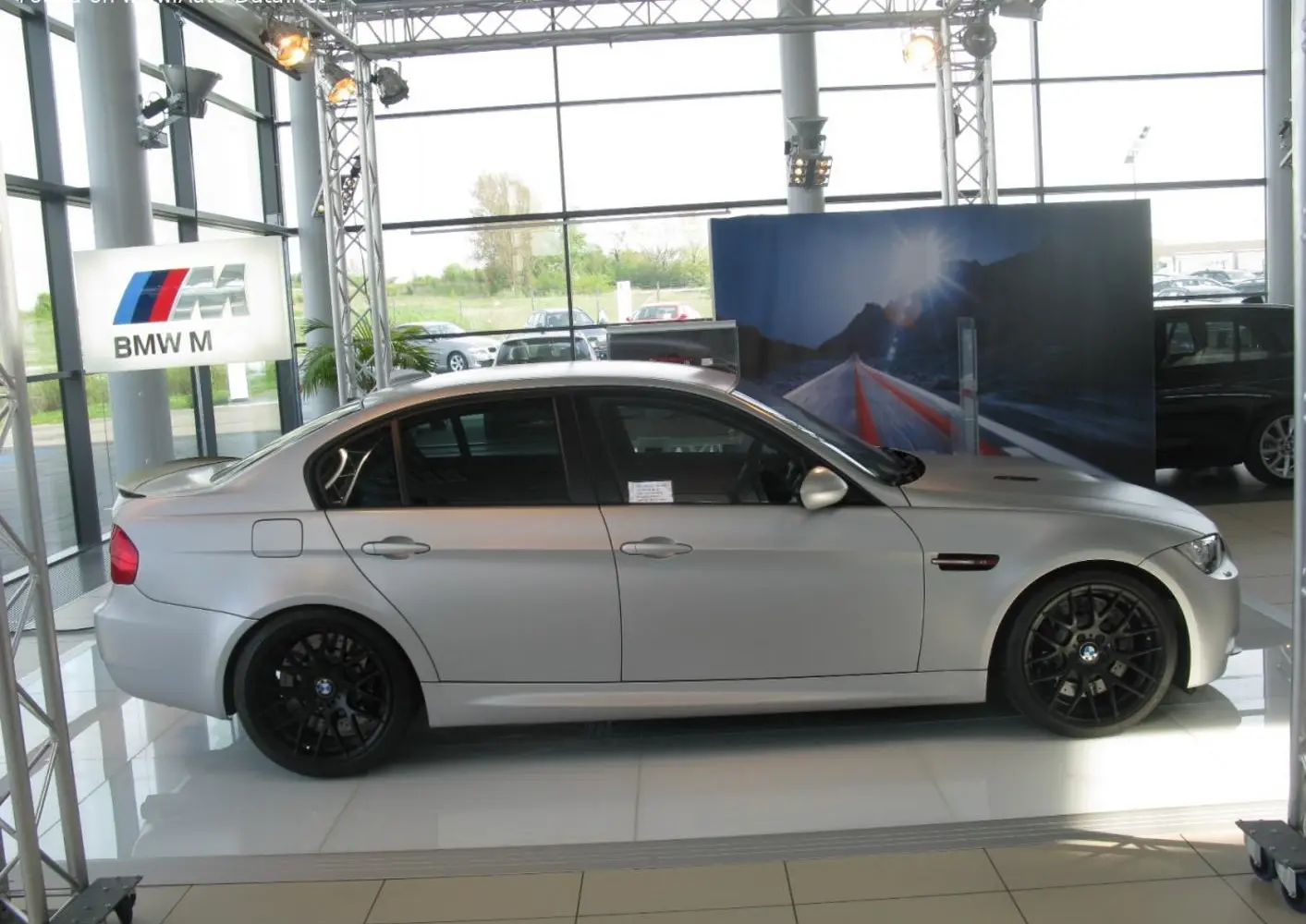 BMW M3 (E90 LCI, facelift 2008)-1