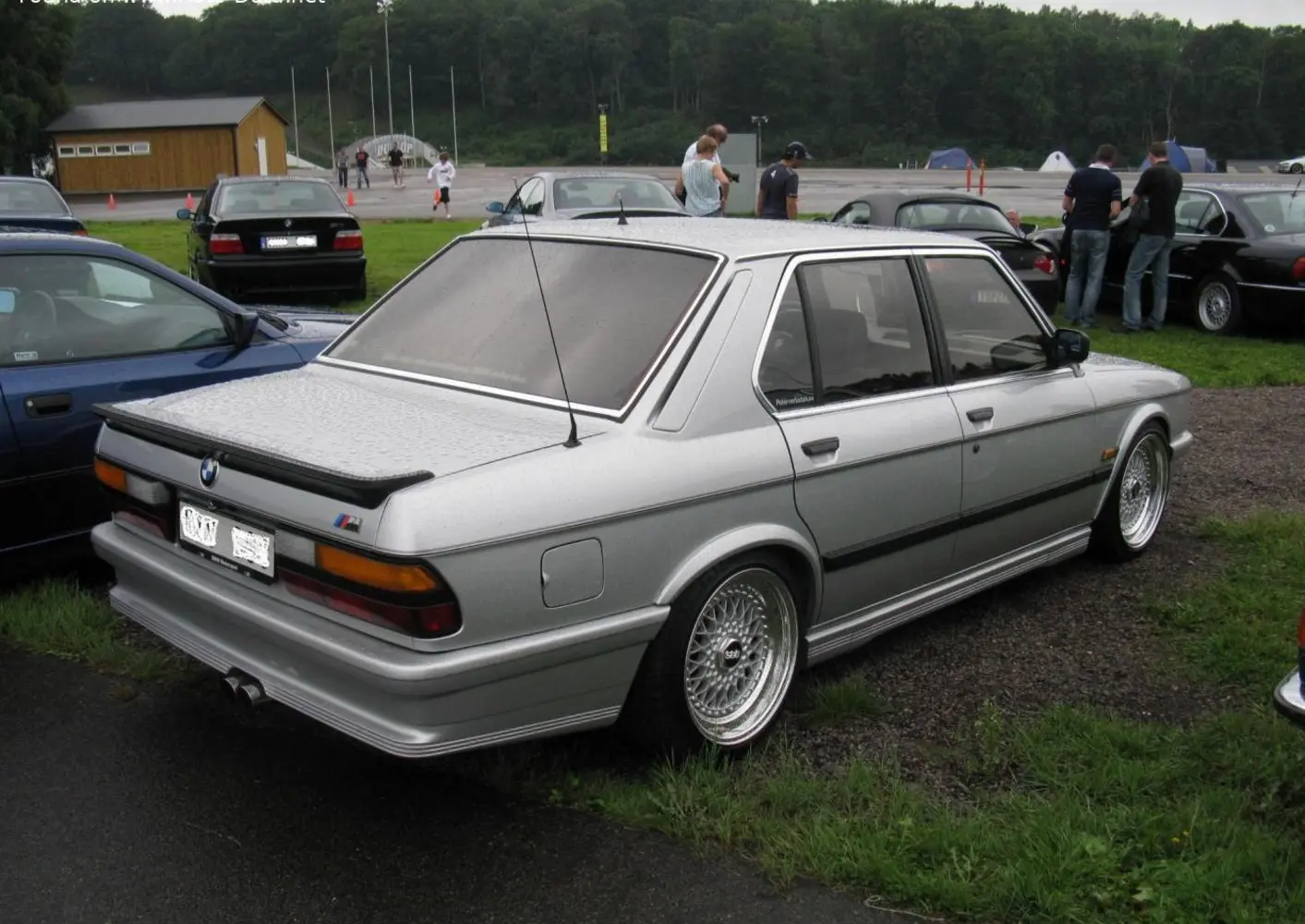 BMW M5 (E28)-11