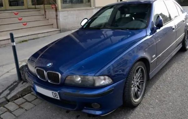 BMW M5 (E39)