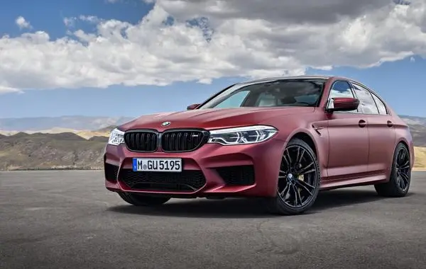 BMW M5 (F90)