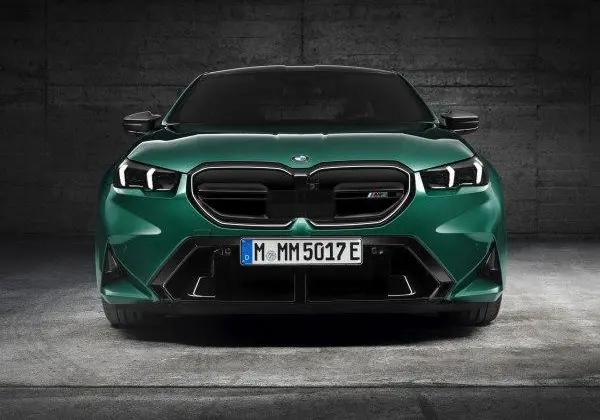 BMW M5 (G90)-6