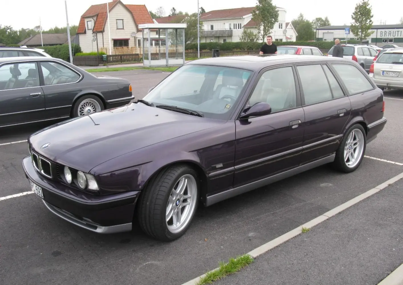 BMW M5 Touring (E34)-2