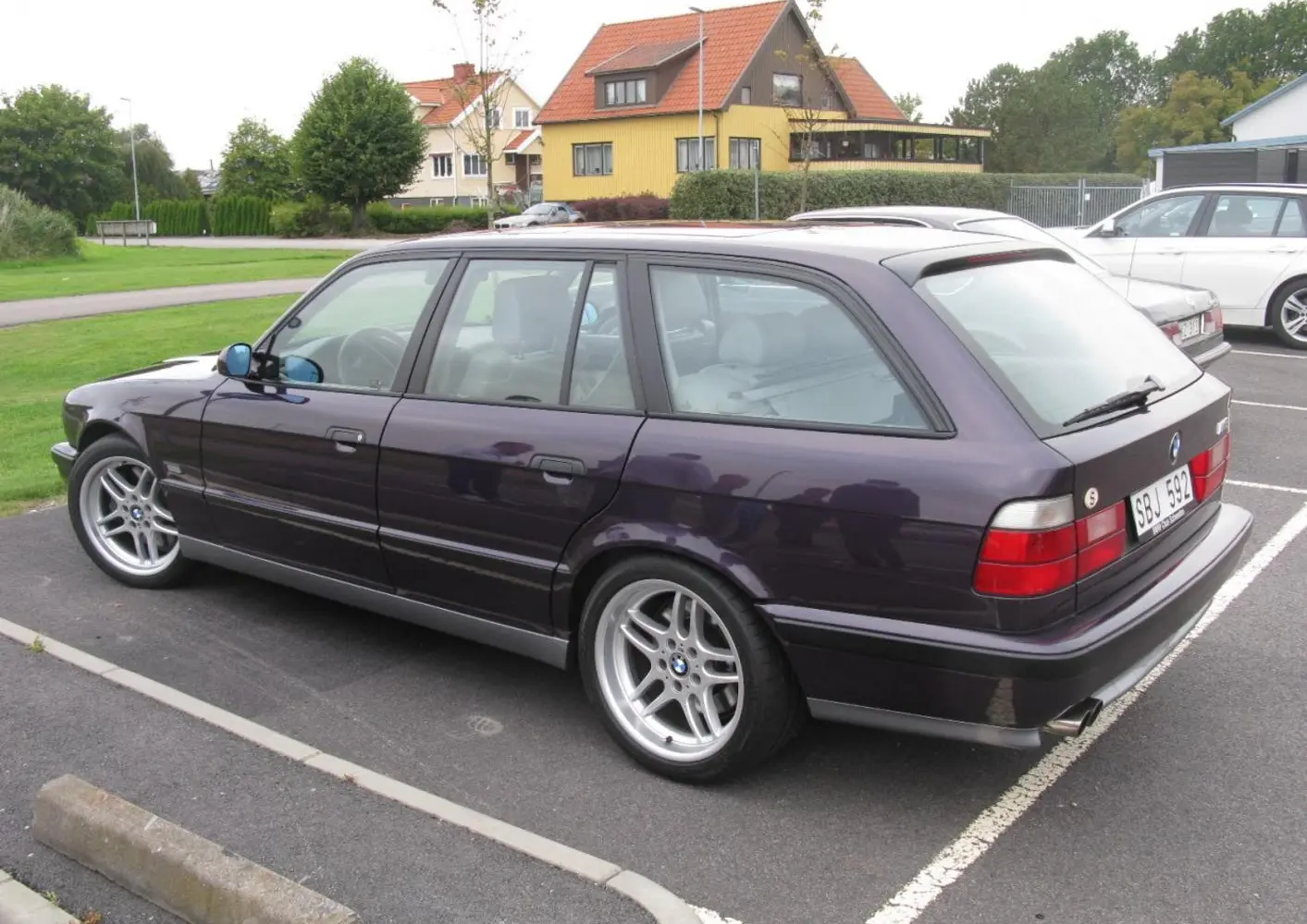 BMW M5 Touring (E34)-3