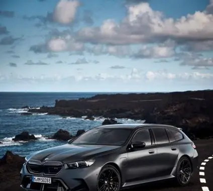 BMW M5 Touring (G99)-6