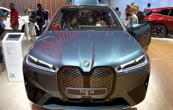 BMW iX (i20)-0