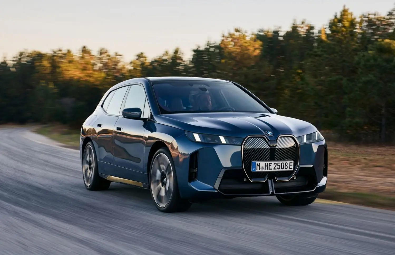 BMW iX (i20 LCI, facelift 2025)-0
