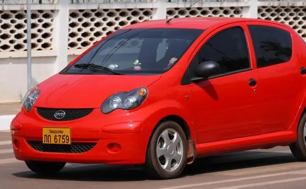 BYD F0