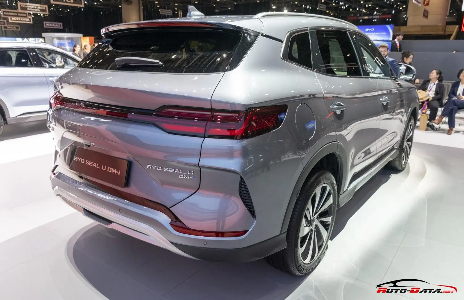 BYD Seal U-7