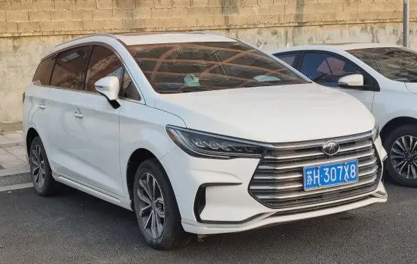 BYD Song Max (facelift 2021)