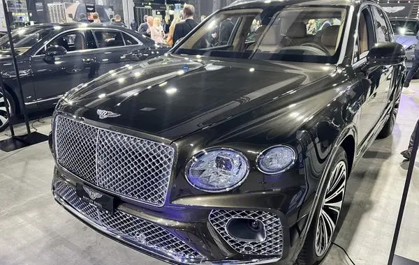 Bentley Bentayga (facelift 2020)-4