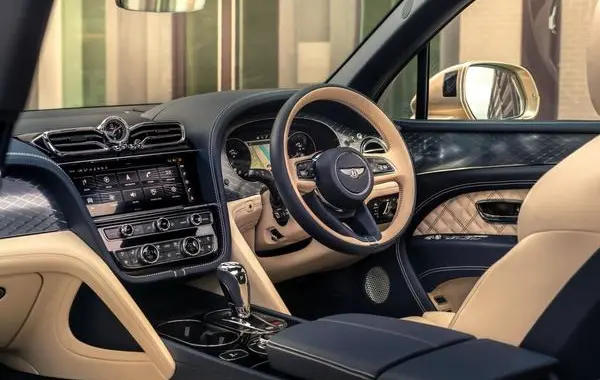 Bentley Bentayga (facelift 2020)-0