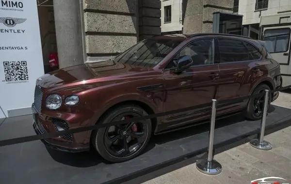 Bentley Bentayga (facelift 2020)-3