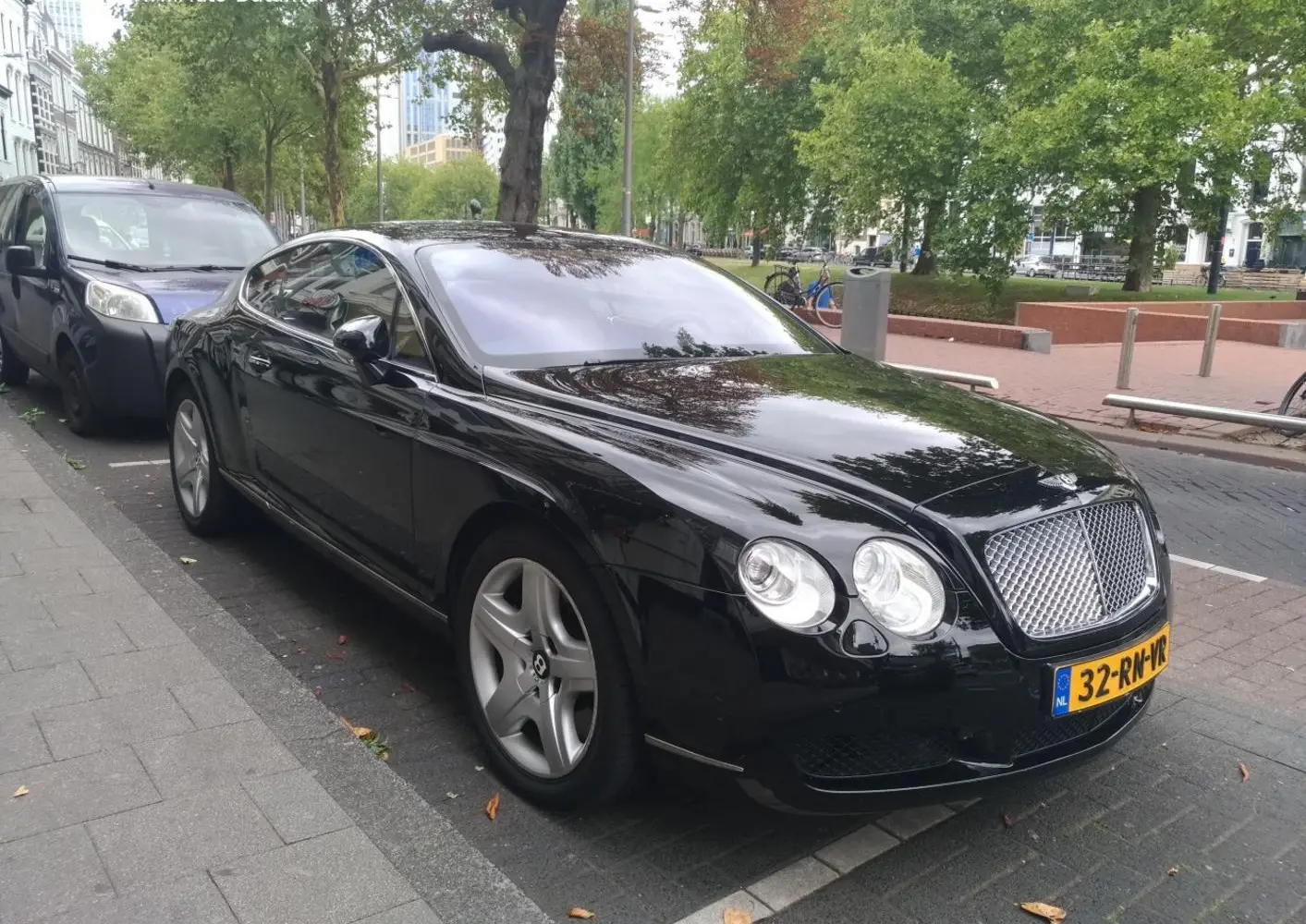 Bentley Continental GT-4