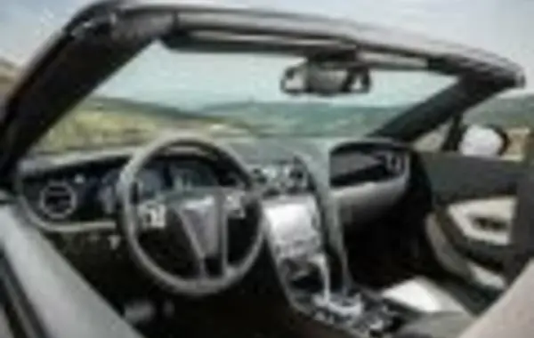 Bentley Continental GTC II (facelift 2015)-1