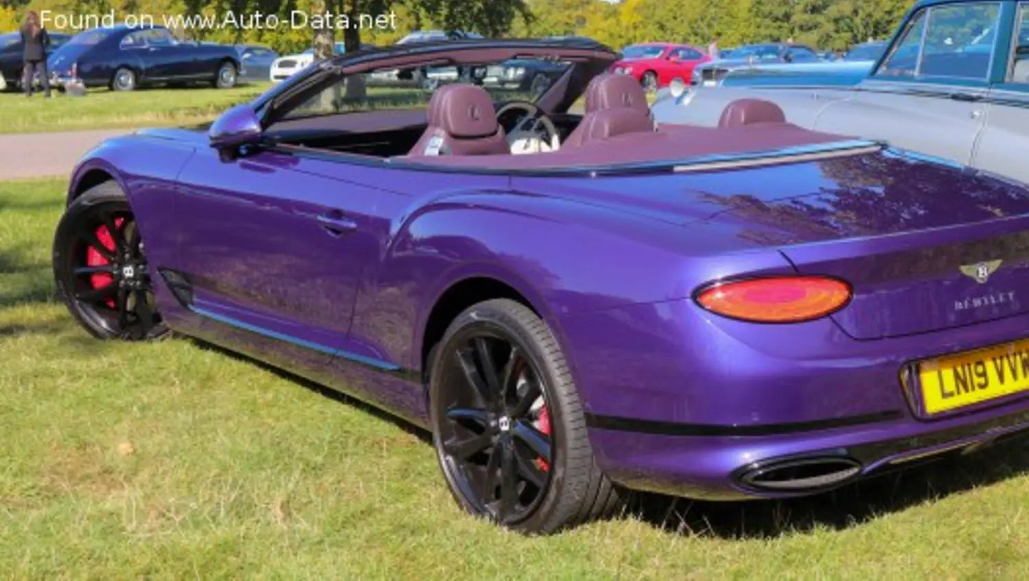 Bentley Continental GTC III-2