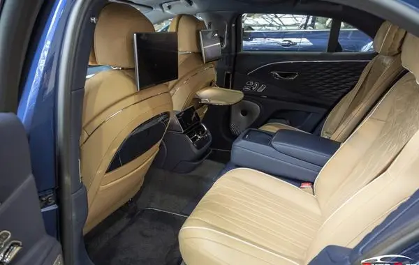 Bentley Flying Spur III-1