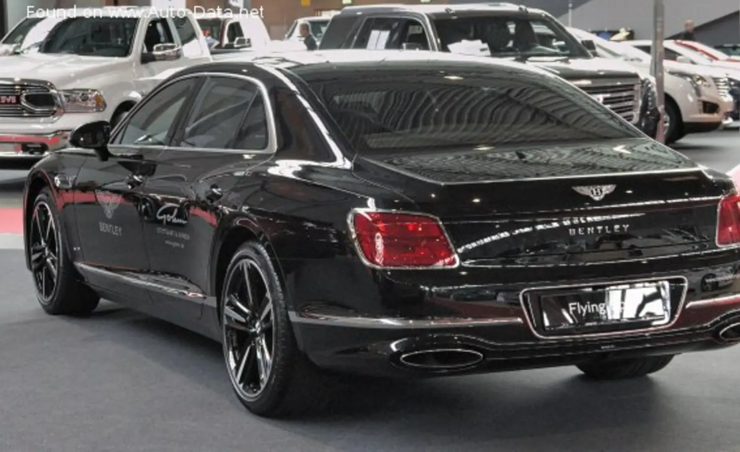 Bentley Flying Spur III-1