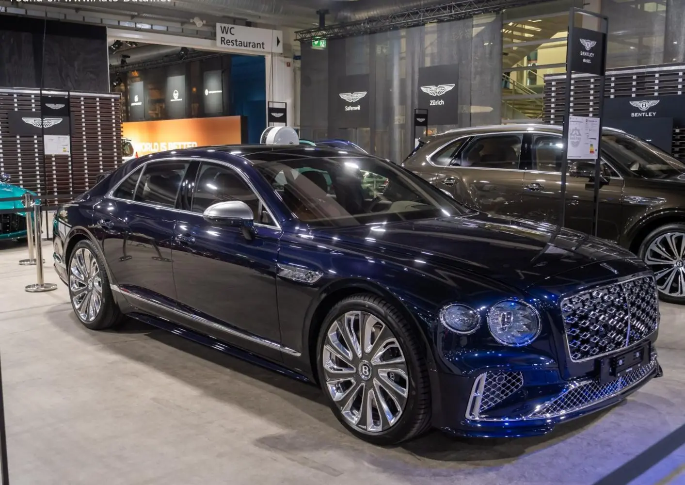 Bentley Flying Spur IV-7