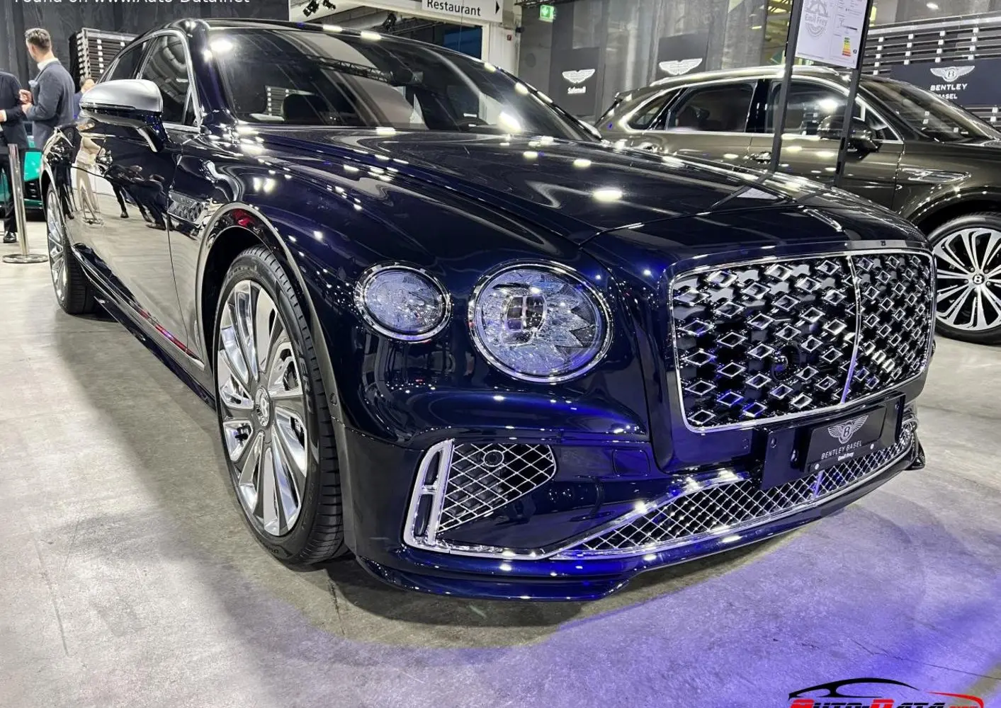 Bentley Flying Spur IV-8