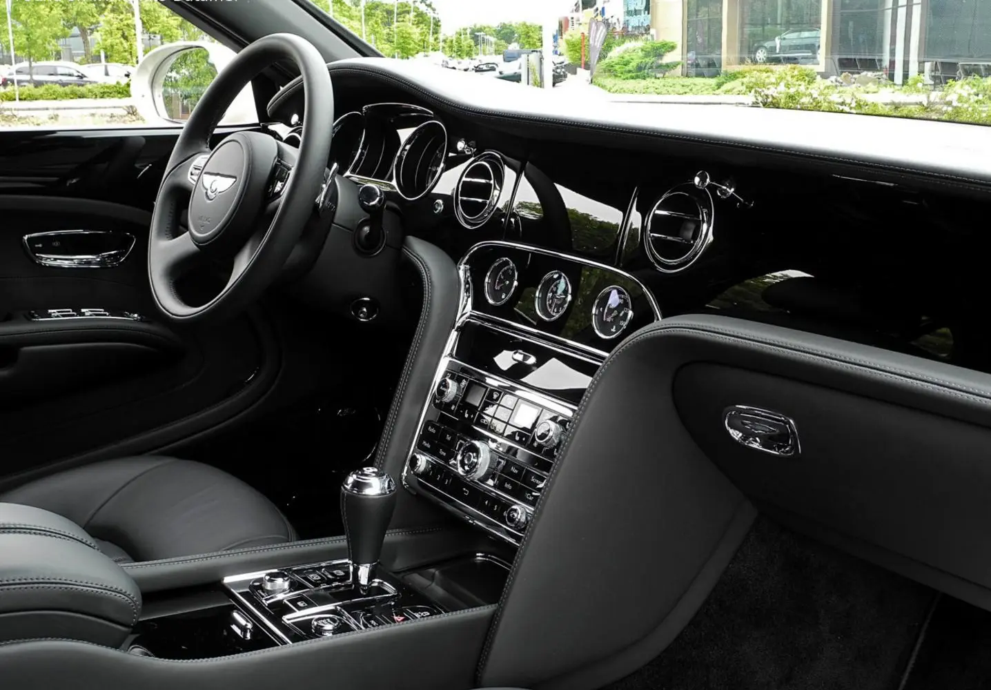 Bentley Mulsanne II-7