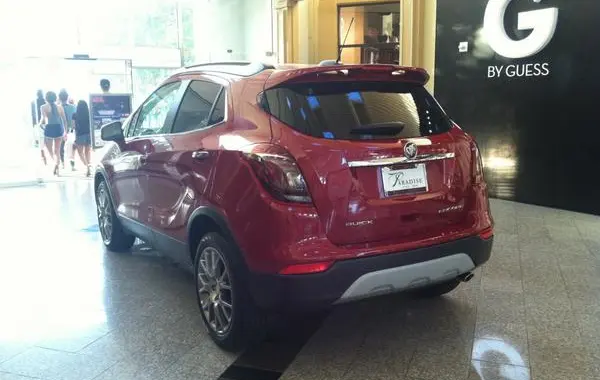 Buick Encore I (facelift 2017)-0