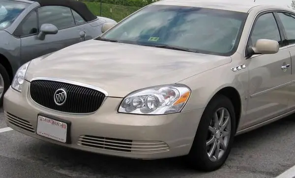 Buick Lucerne-1