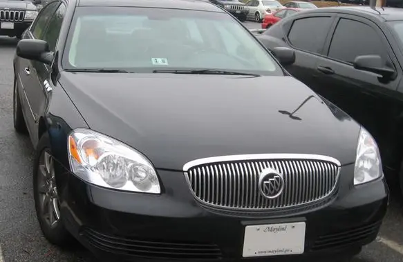 Buick Lucerne-0