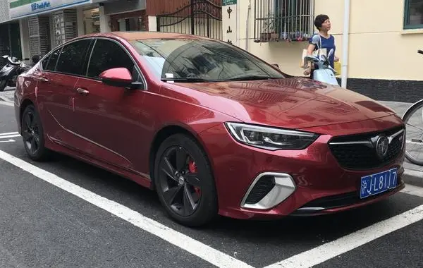 Buick Regal VI GS