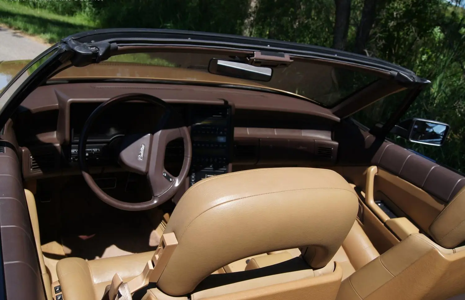 Cadillac Allante-1