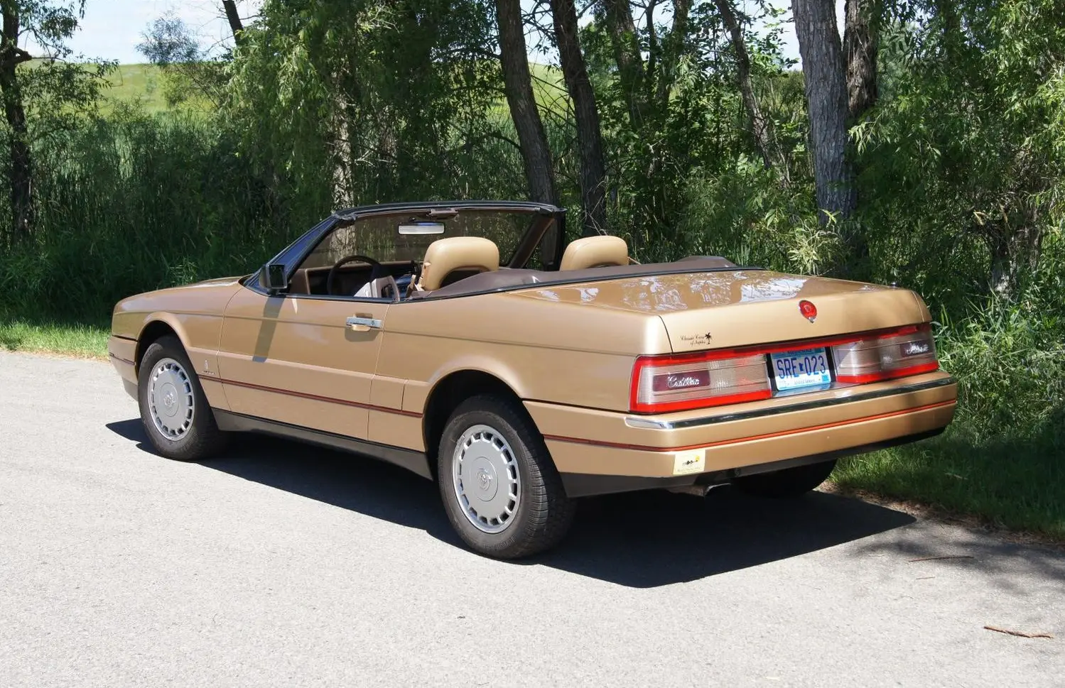 Cadillac Allante-0