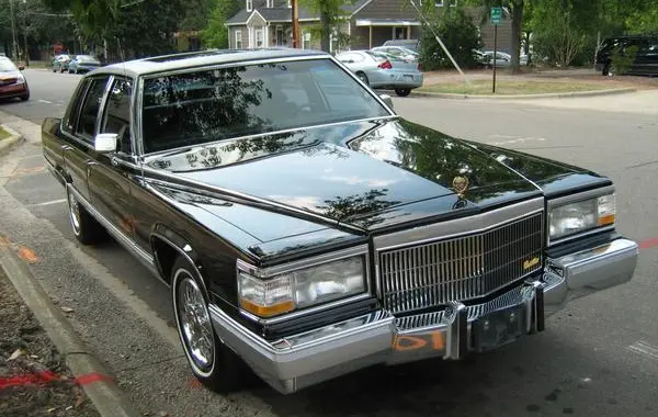 Cadillac Brougham-1